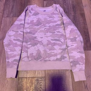 Old Navy Small camo sweatshirt